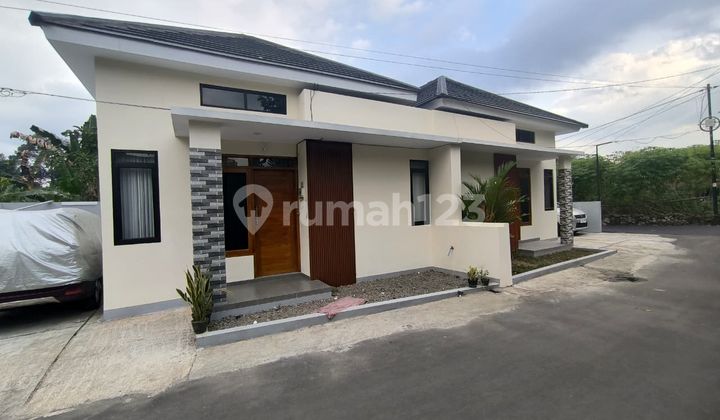 Dijual Rumah Dekat RSUD & POLRES Sleman Jln Magelang (5 MENIT) Dijual Rumah Dekat RSUD & POLRES Sleman Jln Magelang (5 MENIT)