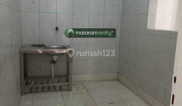 Ruko Murah Area Dekat Dengan Kost Kost, Perkatoran Dan Mall Pakuwon 5