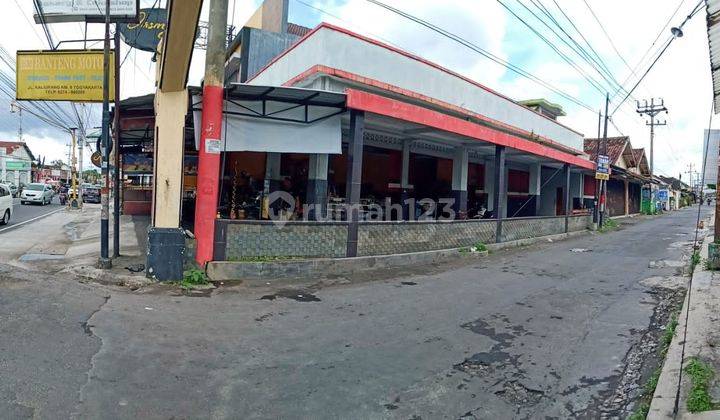 Tanah Murah Plus Bangunan Lokasi Tepi Jalan Utama Area Ngaglik 2