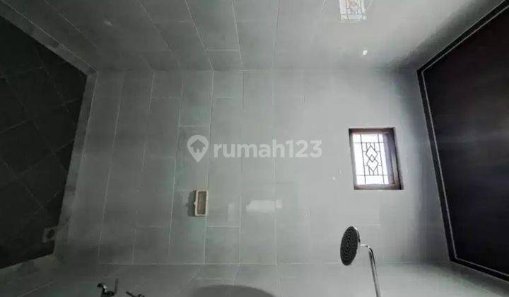 Rumah Murah Furnish Plus Kolam Renang Area Pusat Kota Dekat Ugm Ukdw 2