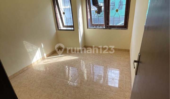 Rumah Disewakan Area Jakal Km. 5 Lokasi Dekat Kampus Ugm dan Uny 2