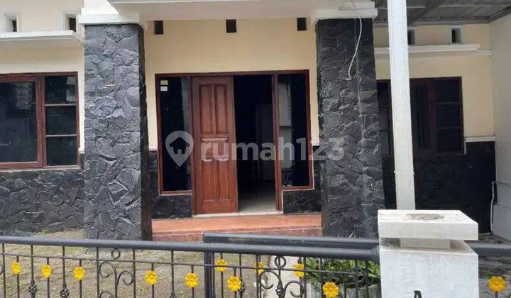 House for Rent and Move-in Ready in Housing Complex Near Amikom and UPN Campus