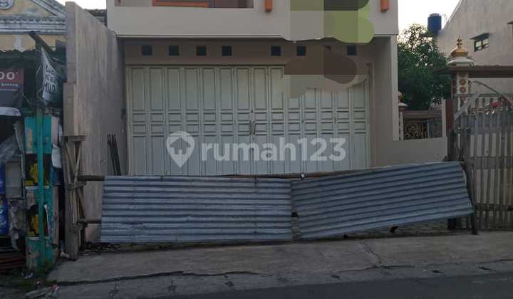 Affordable Shop House Suitable for Office in Banguntapan Area Near Kota Gede 1