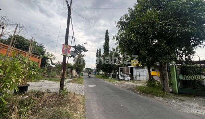 Spacious House Suitable for Office and Warehouse Area Nogotirto Jln Godean Km 4.5 2