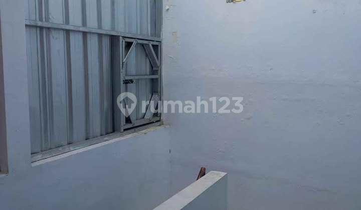 Disewakan Rumah Dalam Perumahan Lokasi Giwangan Dekat Xt Square 2