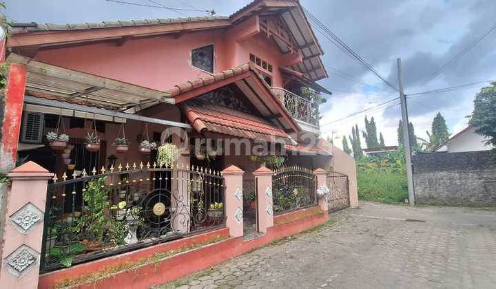 For Sale 2-Story House Perfect for Family Near Tugu and Malioboro 2