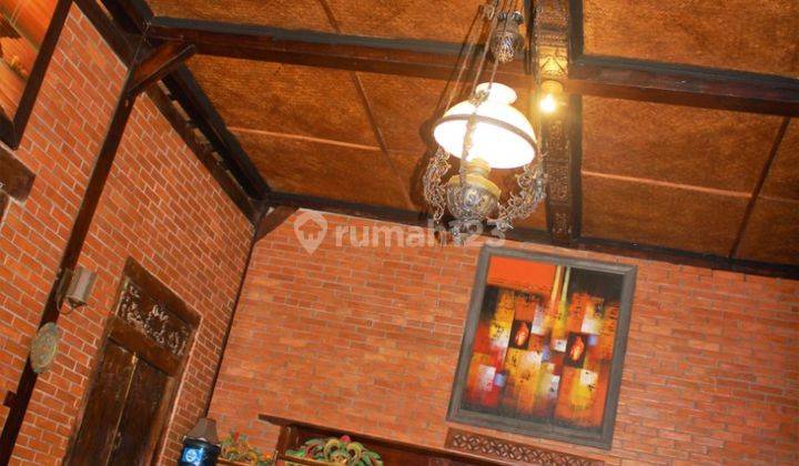 Rumah Klasik Ada Kolam Renang Cocok Hunian dkt Bandara Adi Sucipto 2