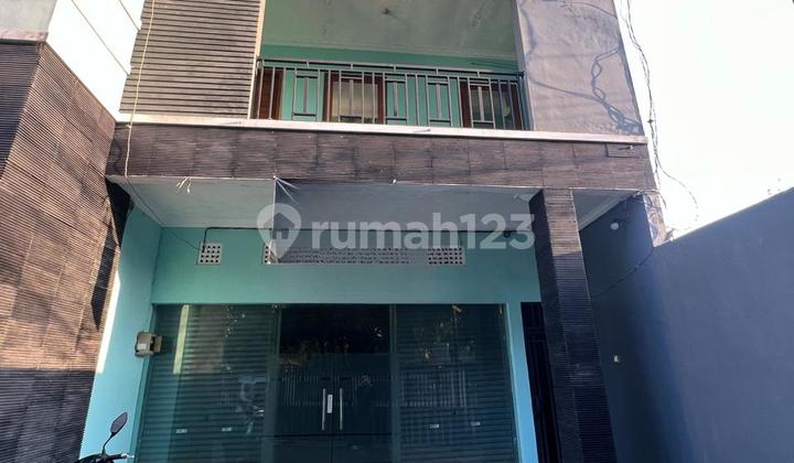 1-Story Shop House suitable for Office/Business in Jakal km 4 area near UGM and UNY 1