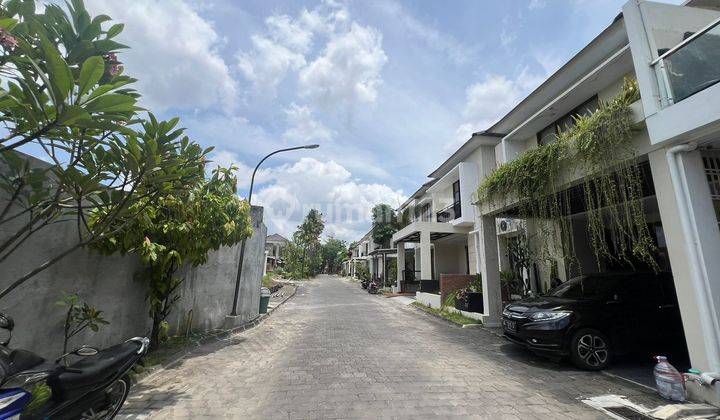 Rumah Mewah Murah Dalam Perum Fasum Kolam Renang Dlm Area Banguntapan 2