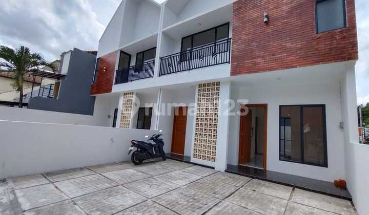 Rumah Scandinavia Dalam Perumahan Area Maguwoharjo Dekat FE UII 2