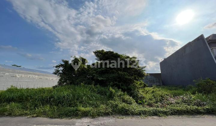 Land Near Asphalt Suitable for Homestay/Villa Area in Palagan Close to Hyatt and SCH