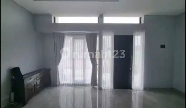 Ready-to-Occupy House in a Housing Complex with 24-Hour Security, Sewon Area, Near ISI.