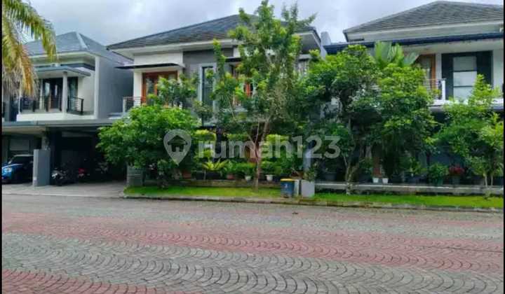 Disewakan Rumah Furnish Dlm Perum Onegate System Lokasi di Jakal Km 8 Disewakan Rumah Furnish Dlm Perum Onegate System Lokasi di Jakal Km 8