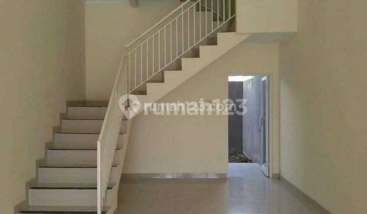 Ready-to-Use Shop House, Suitable for Office and Retail Store Near XT Square 2