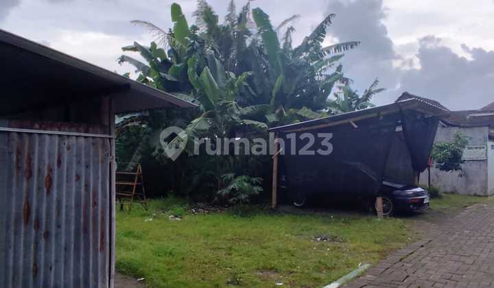 Tanah Dijual Bonus Kost Sederhana Terisi full 6 kamar Area Mlati
