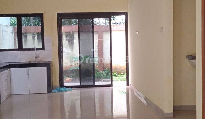 Disewakan Rumah 2 Lantai di dalam Perumahan dekat Exit Tol Joglo  2