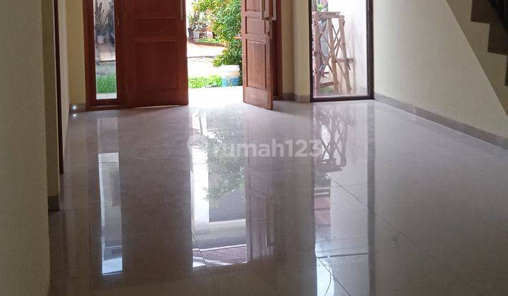 Disewakan Rumah 2 Lantai di dalam Perumahan dekat Exit Tol Joglo  3