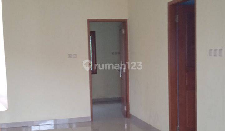 Disewakan Rumah 2 Lantai di dalam Perumahan dekat Exit Tol Joglo  4