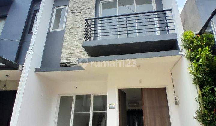 Dijual Rumah Murah Minimalis 2 Lantai di Cluster Akses Tol Joglo 1