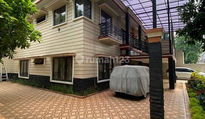 Rumah Minimalis Modern 3 Lantai Bagus Di Petukangan Bintaro 1