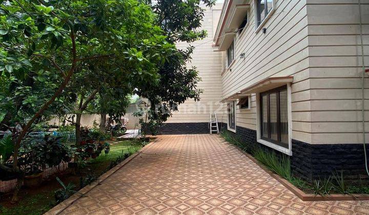 Rumah Minimalis Modern 3 Lantai Bagus Di Petukangan Bintaro 2