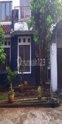 Rumah 2lantai Model Clasik Lingkungan Tenang Dan Asri Di Kreo Tangerangan. 1