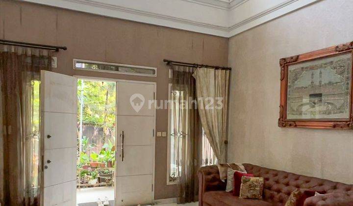 Rumah Hunian Classic 2 Lantai Private Pool Bagus Di Bintaro Jaya 2