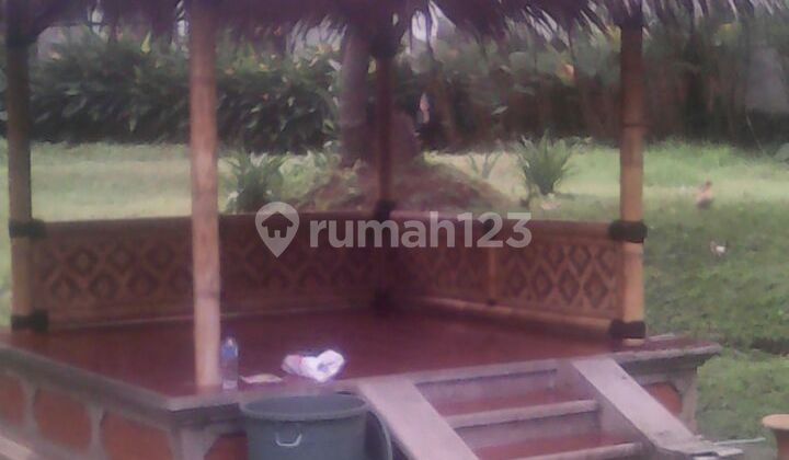 Disewa Rumah Taman Luas, luas tanah 1500M, luas bangunan 2 lantai 400M, 5 kamar tidur, parkir luas, cocok untuk kantor, gudang dan lain-lain, harga 350 JT Nego Nunung 2