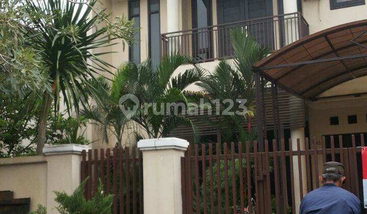 Rumah Sewa Ekslusif Dalam Komplek Besar Pangkalan Jati Jalan Lebar  1