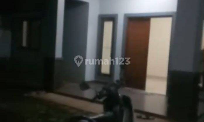 Disewa Rumah Gandul Cinere Lokasi Strategis, Luas Tanah 350m, Banguan 300m, 2 Lantai, 4 Kamar Tidur, Cocok Untuk Tempat Tinggal Dan Kantor, Lokasi Dekat Tol Andara, Harga 110 Jt Pertahun Nego Ida 1