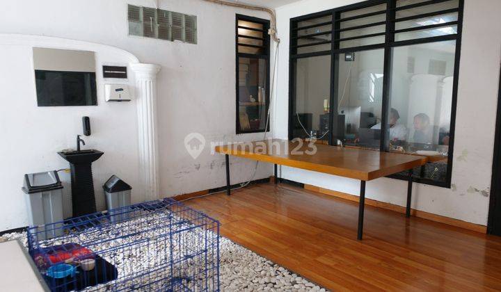 Di Sewa Rumah Besar, Luas Tanah 700m, Bangunan 2 Lantai 800 M, Swimming Pool, 4 Kamar Tidur, Cocok Untuk Kantor, Rumah, Tempat Usaha, Dan Tempat Tingga, Jalan Lebar, Harga 350 Jt Pertahun Mahmet 2