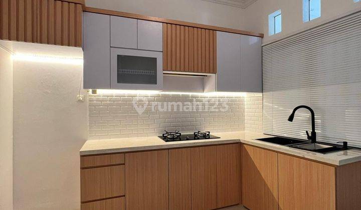 Disewa Rumah Lenteng Agung Jagakarsa Jakarta Selatan, Luas Tanah 105M, Bangunan 2 Lantai, 3 Kamar Tidur, Ada Ac, Harga 57,5 Jt Pertahun Nego Sugi 2