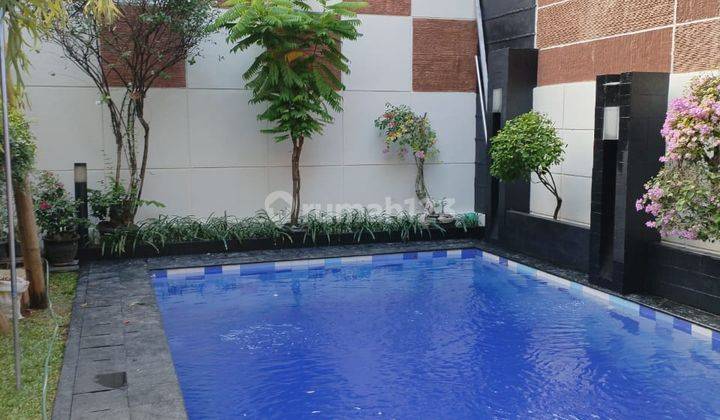 Dijual Rumah Pejaten Barat Dekat Kemang, Luas Tanah 493M, Bangunan 2 Lantai, 300M, Ada Kolam Renang, 5 Kamar Tidur, Jalan Lebar, Harga 13 Miliyar Nego Sam 1