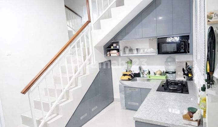 For Rent: House in a Cluster, Pondok Labu Cilandak Area, Furnished, 2 Bedrooms, Land Area 120M, 2-Story Building, Strategic Location, Price 150 Million Per Year Ida. 2