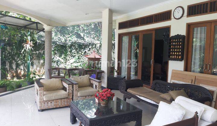 Dijual Rumah Dalam Komplek Besar Pangkalan Jati Pondok Labu, Dekat Golf Pangkalan Jati, Luas Tanah 717M, Bangunan 2 Lantai, Ada Kolam Renang, View Golf Pangkalan Jati, 2 Garasi, 4 Carport, Jalan Lebar, Harga 10,5 Miliyar Nego Jaja 2