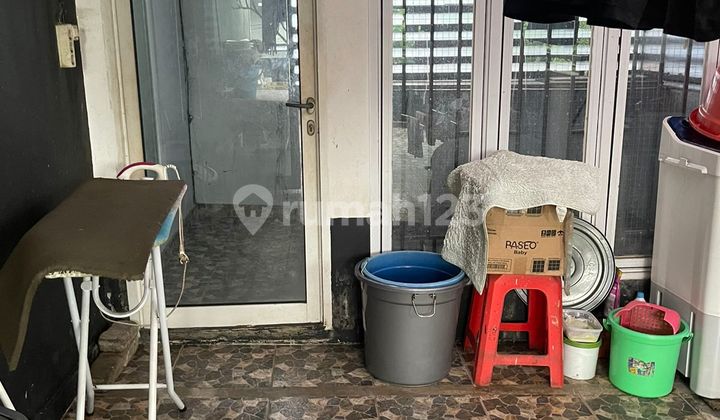 Disewa Rumah Town House Jalan Gandul Krukut Luas Tanah 128 M Luas Bangunan 160 M Bangunan 2 Lantai 3 Km Tidur Semua Ada Kamar Mandi Dalam 2 Kamar Tidur Ada Bathub 1 Kamar Art Semua Kamar Mandi Ada Water Heater Kitchen Set Carport bisa 3 Mobil, Harga 72,5  2