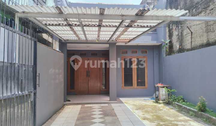 Disewa Rumah Wilayah Cilandak Belakang Cilandak Town Square (Citos), Dalam Cluster,Unfurnished, Luas Tanah 176M, Bangunan 135M, 3 Kamar Tidur,Kamar Tidur Pembantu, Carport 3 Mobil, Harga Sewa 200 Jt Nego Sam 1