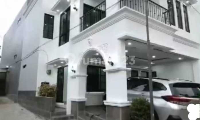 Disewa Rumah Dalam Cluster, Jagakarsa, Unfurnished, Luas Tanah 80M, Bangunan 2 Lantai 140M, 4 Kamar Tidur, Harga 120 Jt Nego Pertahun Ida