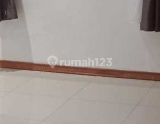 For Rent Non-Cluster House in Kemang, Unfurnished, Has Swimming Pool, Has 6 AC Units, Kitchen Set, Land Area 500M, Single-Story Building, 350M, Price 385 Million Per Year Negotiable Until 2