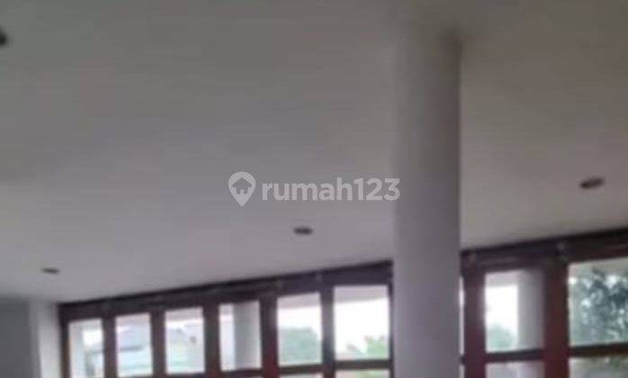 Disewa Rumah Cepat dan Murah 2 lantai, semi furnished, luas tanah 115M, bangunan 2 lantai 235M, kamar tidur 4, lokasi Srengseng Sawah Lenteng Agung, harga 72,5 JT Nego 1