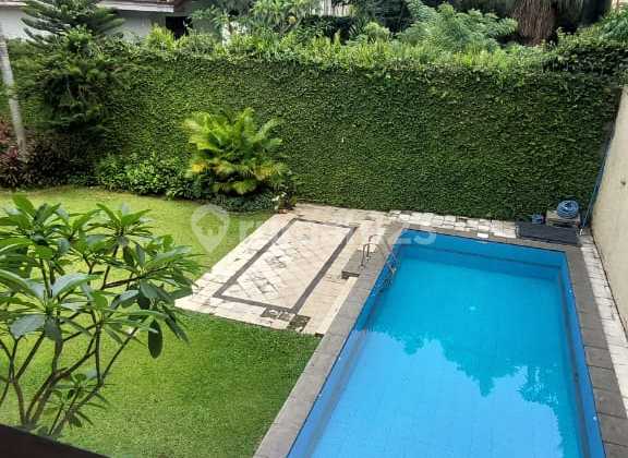 Disewa Rumah Besar, Tanah Luas, Kolam Renang, Dalam Town House Pejaten Barat, Luas Tanah 700M, Bangunan 600M 2 Lantai, Parkir Luas, Harga Sewa 700 Jt Pertahun Nego Sam 2