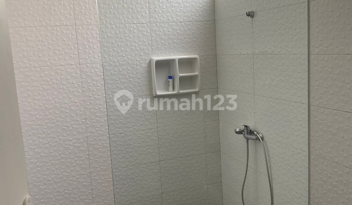 Rumah Bagus Siap Huni di Singgasana Pradana Masuk Cluster 2