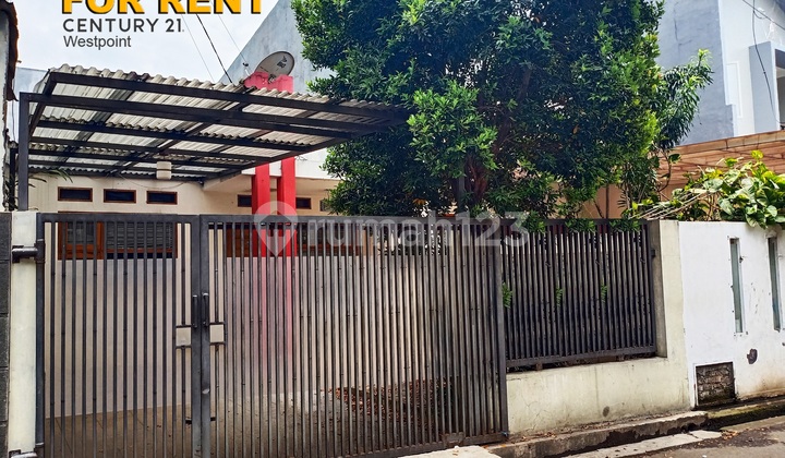 Di Sewakan Rumah 3 Kamar Cocok Untuk Kantor Jl. Suryalaya Bandung 1