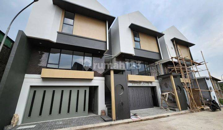 Rumah Modern 3 Lantai, 4 Kamar Di Setraduta Bandung Barat 1
