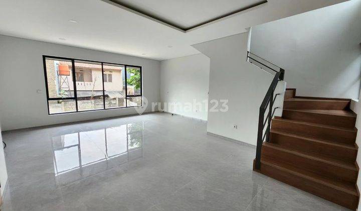 Rumah Modern 3 Lantai, 4 Kamar Di Setraduta Bandung Barat 2