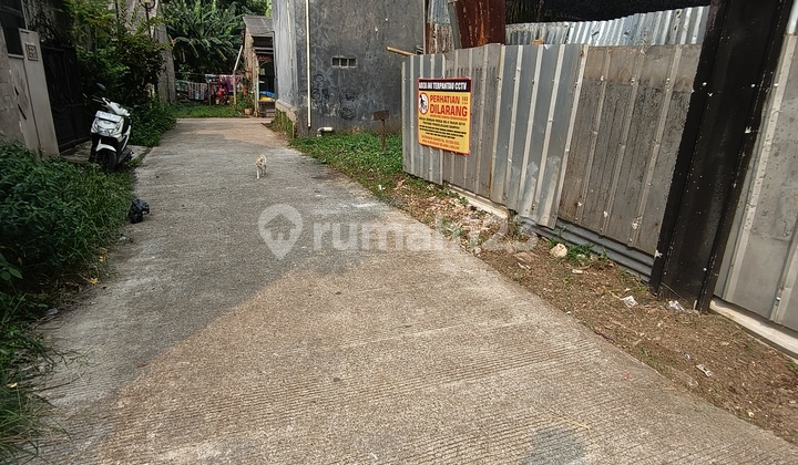 Empty land with car access in Pancoran Mas, Depok.