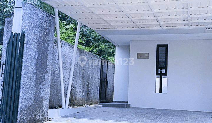 Rumah 2lt Cicilan Mulai Dari 8jt An di Townhouse Cirendeu 2