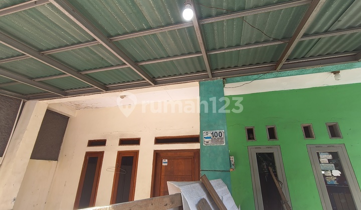 For Rent 2-Story House with Car Access for Limousine, Depok For Rent 2-Story House with Car Access for Limousine, Depok