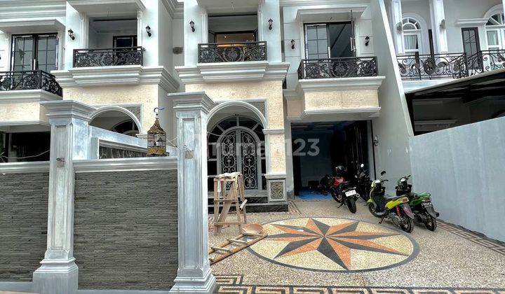 Rumah di Cilandak Jagakarsa Jakarta Selatan Dekat Toll Desari 4