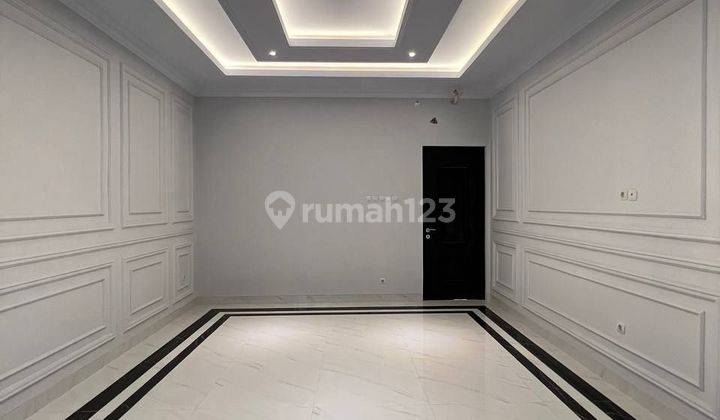 Rumah Private Pool dan Rooftop di Kebagusan Jakarta Selatan  2